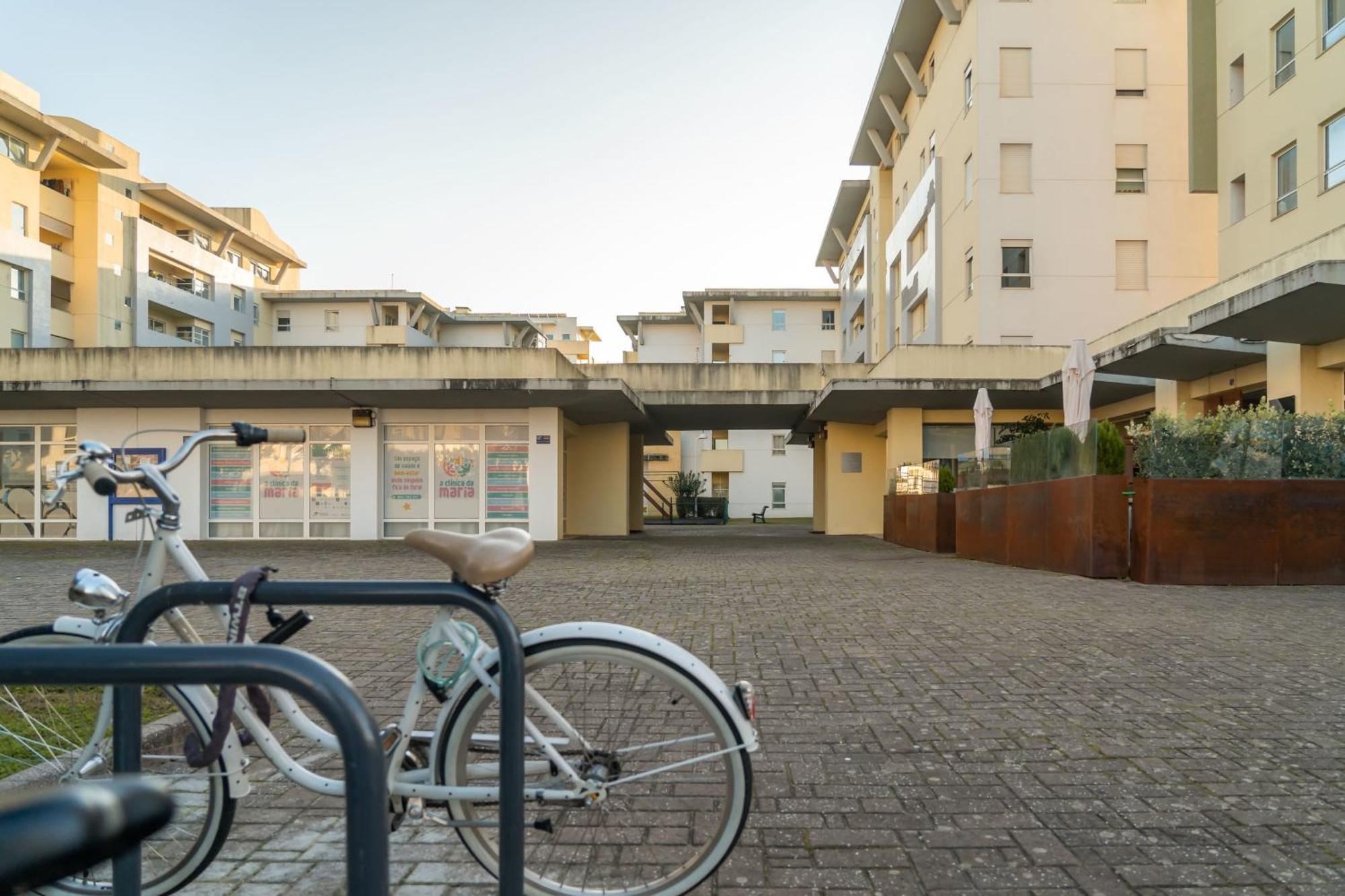 Apart T3 Com Piscina Tenis Ginasio E Parq Infant Lisboa Exterior foto